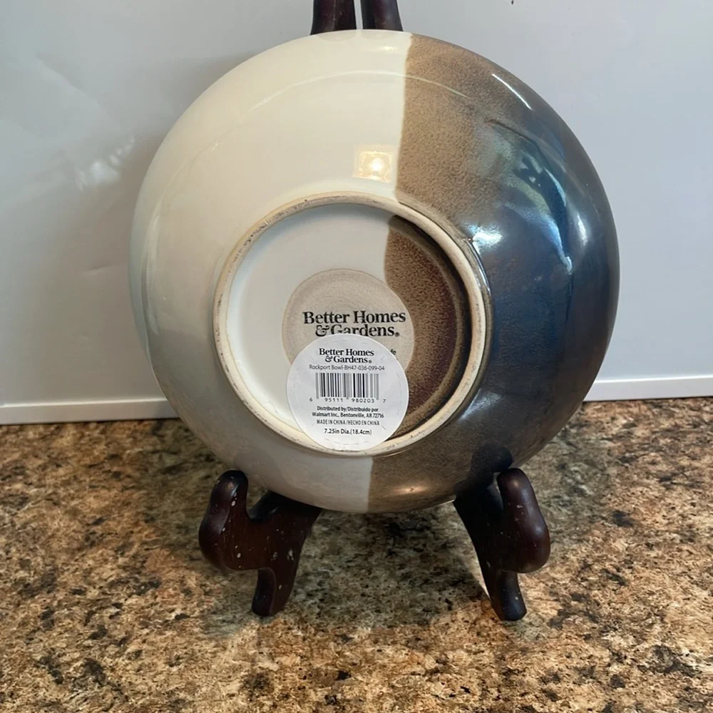 Striped Ceramic bowl set‎ of 4 with out the Stand